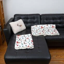 TIAKI Fun Winter Blanket For Dogs Set: Blanket For Dogs & Dog Pawrents -Zoo Plus 1 funny winter dogs decken kissen fg 2742 4 1