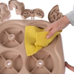 TIAKI Intelligence Toy Slow Feed Puzzle L 34.8 X W 34.8 X H 5.7 Cm -Zoo Plus 307596 intelligenzspielzeug slow feed puzzle fg 5007 1