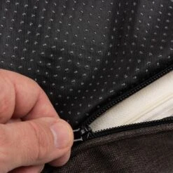 TIAKI Dog Mattress Memory Foam, Brown S: L 80 X W 60 X H 17 Cm -Zoo Plus 318700 tiaki hundematzratze braun fg 5069 3 1