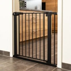 TIAKI Black Dog Gate With 7 Cm Extension Height 76 Cm, Width 75 To 82 Cm -Zoo Plus 334696 tiaki dog gate black fg 8149 0