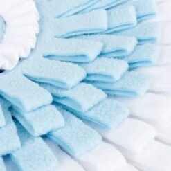 TIAKI Sniffer Mat Geometric Shapes L X W X H) 70 X H 1 Cm -Zoo Plus 374999 tiaki 70cm sniffing mat fg 3016 1