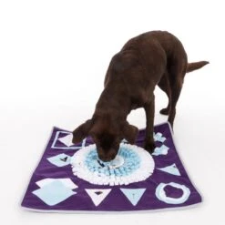 TIAKI Sniffer Mat Geometric Shapes L X W X H) 70 X H 1 Cm -Zoo Plus 374999 tiaki 70cm sniffing mat fg 3207 2