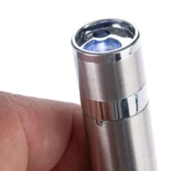 TIAKI Lightbusters LED Pointer 1 Pointer -Zoo Plus 383396 tiaki led pointer lightbusters fg 2074 5