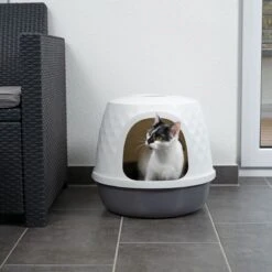 TIAKI Nebel Hooded Litter Tray Dark Grey / White 17 TIAKI Nebel Hooded Litter Tray Dark Grey / White -Zoo Plus 415000 tiaki litter box nebel cat fg 3559 1