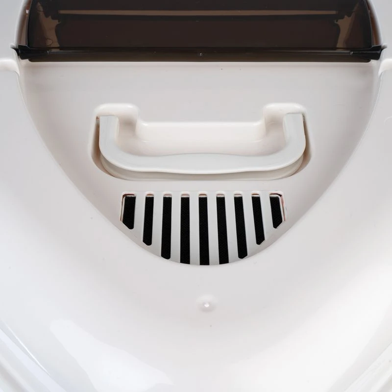 TIAKI Parfait Corner Hooded Litter Tray Cream/ Pink 10 TIAKI Parfait Corner Hooded Litter Tray Cream/ Pink - Image 10