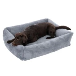 TIAKI Lazy Bear Dog Bed – Dark Grey Size M: 70 X 55 X 20cm (L X W X H) -Zoo Plus 446106 tiaki hundebett lazy bear dunkelgrau fg 4054 9