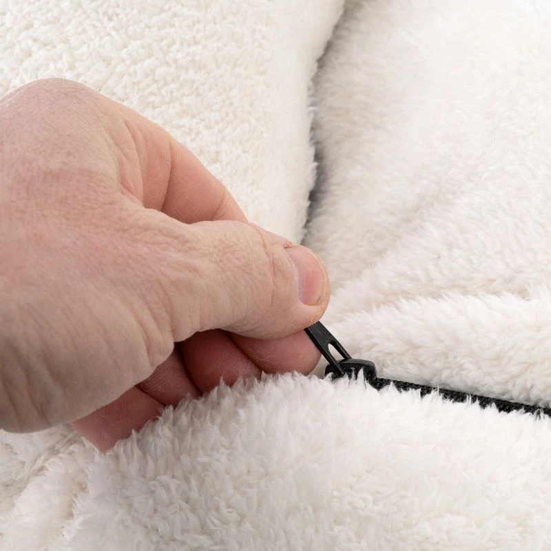 TIAKI Lazy Bear Dog Bed – Ecru Size M: 70 X 55 X 20cm (L X W X H) 11 TIAKI Lazy Bear Dog Bed – Ecru Size M: 70 X 55 X 20cm (L X W X H) - Image 11