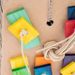 TIAKI Shreddy Cardboard Box Bird Toy 15 X 8 X 23cm (L X W X H) -Zoo Plus 451113 tiaki sfredding toy shreddy carton fg 9330 8