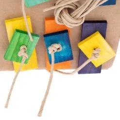 TIAKI Shreddy Cardboard Box Bird Toy 15 X 8 X 23cm (L X W X H) -Zoo Plus 451113 tiaki sfredding toy shreddy carton fg 9331 3