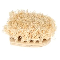 TIAKI Heart-shaped Sniffer Board For Small Animals Approx. 30 X 30 X 10cm (L X W X H) 9 TIAKI Heart-shaped Sniffer Board For Small Animals Approx. 30 X 30 X 10cm (L X W X H) -Zoo Plus 451142 tiaki sniffing board fg 9884 9