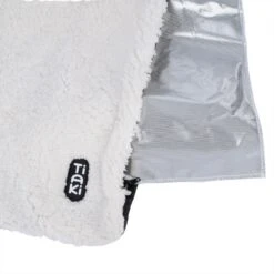 TIAKI Non-Electric Heating Mat Size M: 60 X 45 Cm (L X W) -Zoo Plus 469208 cream non electric heating mat fg 9425 0 2