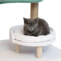 TIAKI Christmas Scratching Post Red/Green 29 TIAKI Christmas Scratching Post Red/Green -Zoo Plus 494198 tiaki holiday cozy cat tree cat fg 9145 8