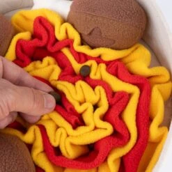 TIAKI Chicken Noodles Sniffing Mat 26 X 26cm (L X W) -Zoo Plus 500998 chicken noodles sniffing mat fg 3407 7