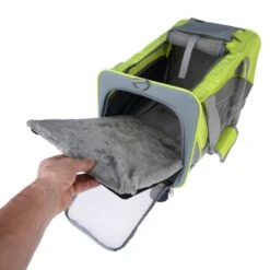 TIAKI Transport Bag With Wheels 44.5 X 30 X 30 Cm (L X W X H) -Zoo Plus 512900 pet carrier with wheels fg 7137 2