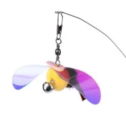 TIAKI Bee Spinner Toy With Catnip 1 Toy -Zoo Plus 524898 tiaki bee spinner toy with catnip fg 7096 5