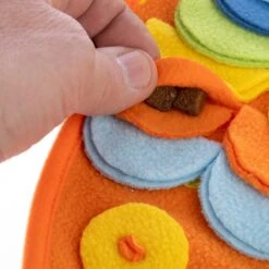 TIAKI Rainbow Fish Sniffing Mat Approx. 48 X 25cm (L X W) -Zoo Plus 539597 tiaki rainbow fish sniffing mat fg 0663 1