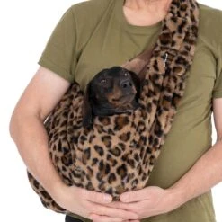 TIAKI Shoulder Bag Black & White: 76 X 12 X 38 Cm (L X W X H) -Zoo Plus 547514 shoulder bag leo fg 3569 0 1