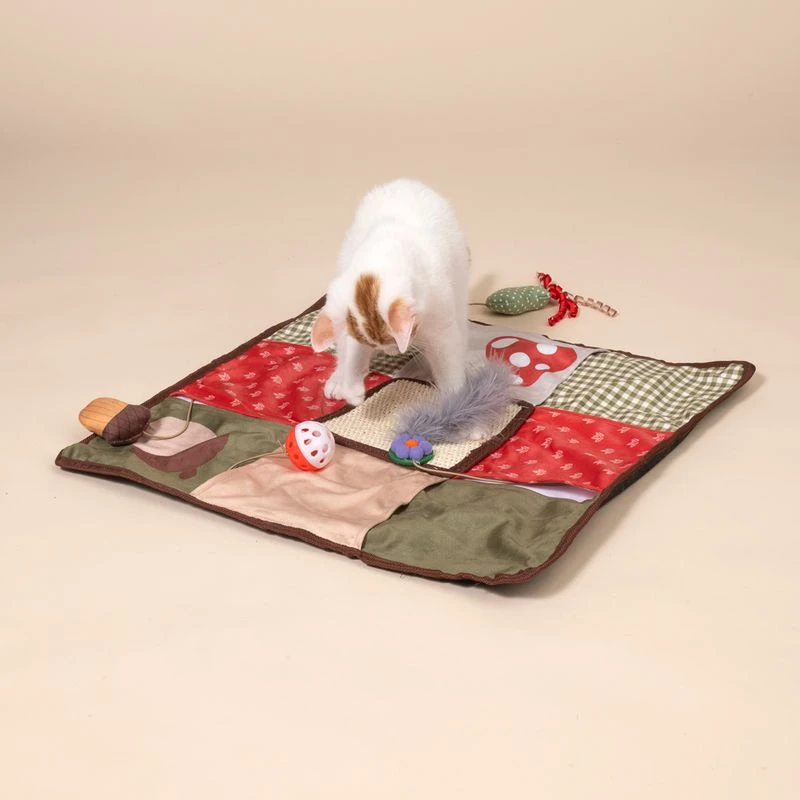 TIAKI Autumn Interactive Play Mat For Cats 1 Mat 4 TIAKI Autumn Interactive Play Mat For Cats 1 Mat - Image 4