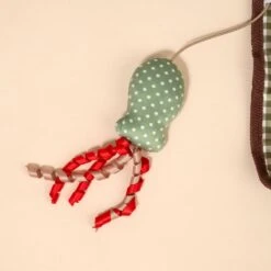 TIAKI Autumn Interactive Play Mat For Cats 1 Mat 34 TIAKI Autumn Interactive Play Mat For Cats 1 Mat -Zoo Plus 586399 tiaki cat autumn interactive mat fg 1885 3