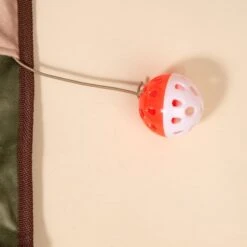 TIAKI Autumn Interactive Play Mat For Cats 1 Mat 36 TIAKI Autumn Interactive Play Mat For Cats 1 Mat -Zoo Plus 586399 tiaki cat autumn interactive mat fg 1886 8