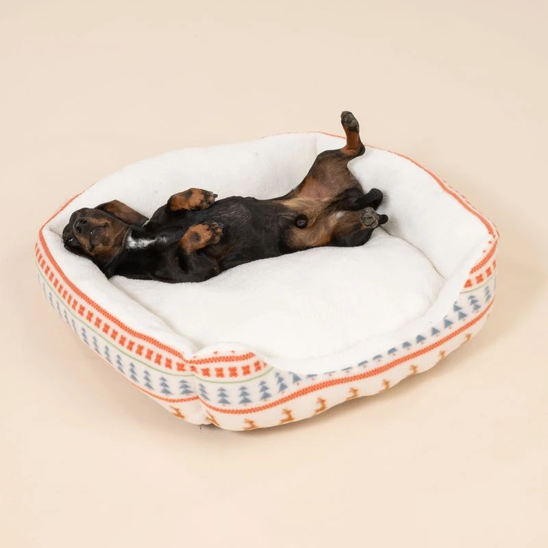 TIAKI Bed & Blanket Set With Nordic Winter Pattern Size M: 72 X 62 X 17 Cm (L X W X H) - Image 5