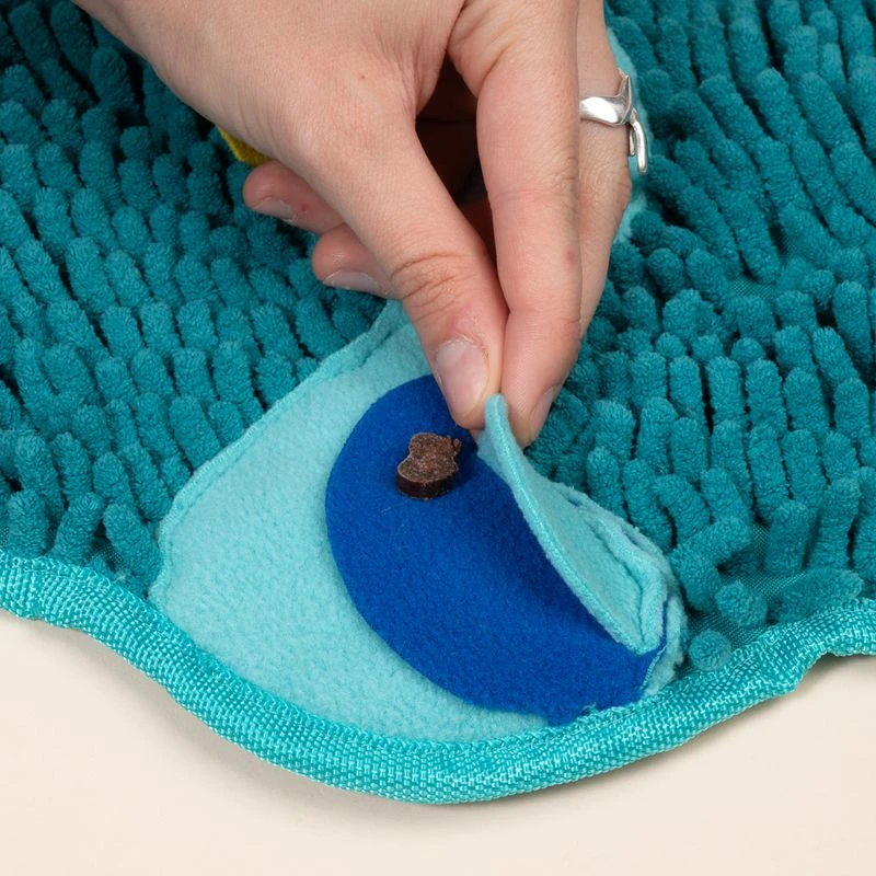 TIAKI Peacock Sniffing Mat 36 X 31 X 1 Cm (L X W X H) 13 TIAKI Peacock Sniffing Mat 36 X 31 X 1 Cm (L X W X H) - Image 13